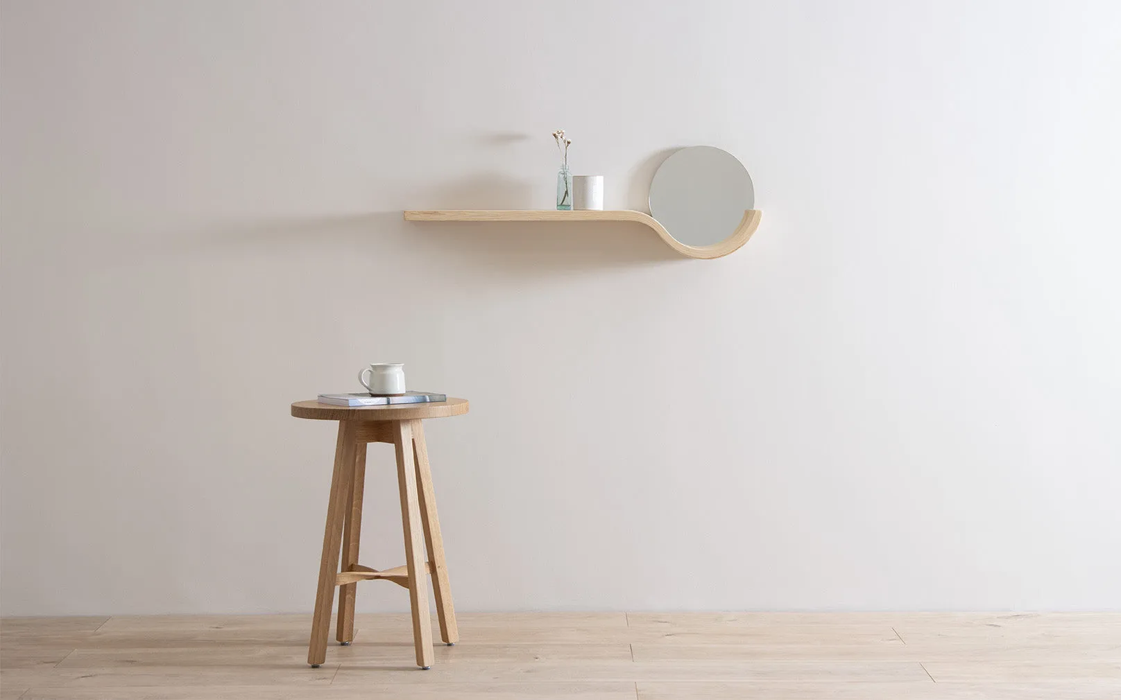 Esun Shelf with Mirror